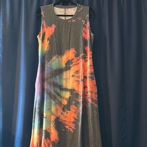 Amazon Maxi Dress in Vibrant Color with Flowing Fabric and Elegant Design